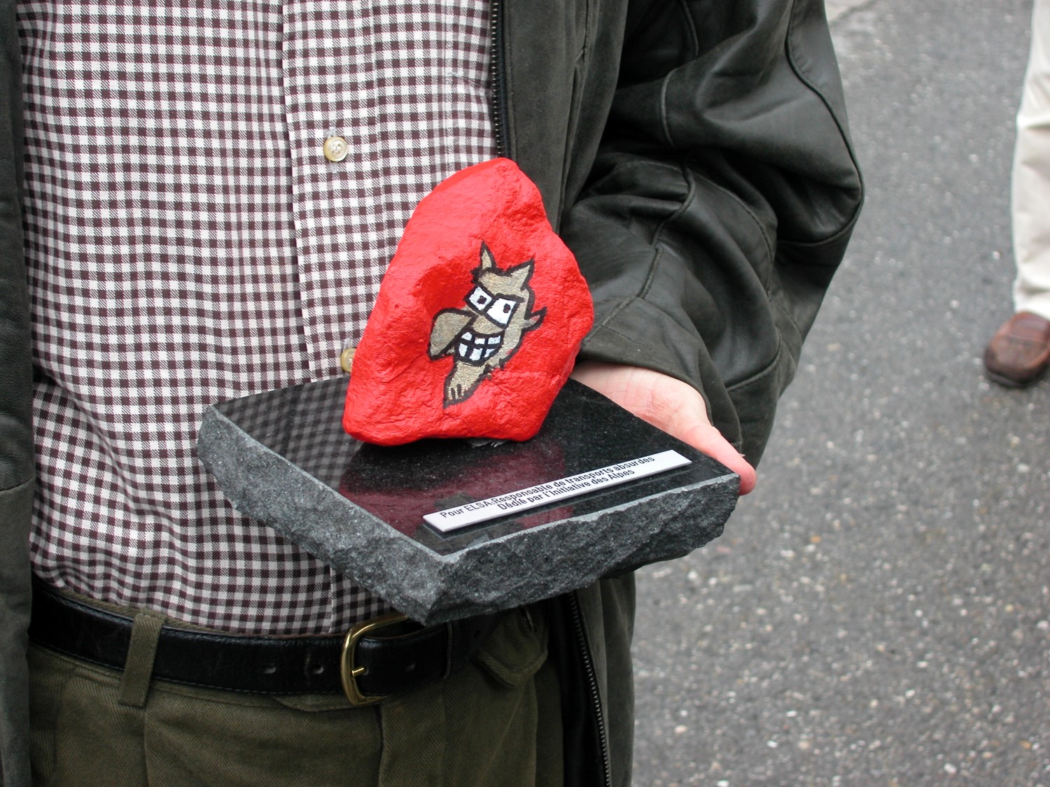 021004 Rahm-Spraydosen_roterteufelstein