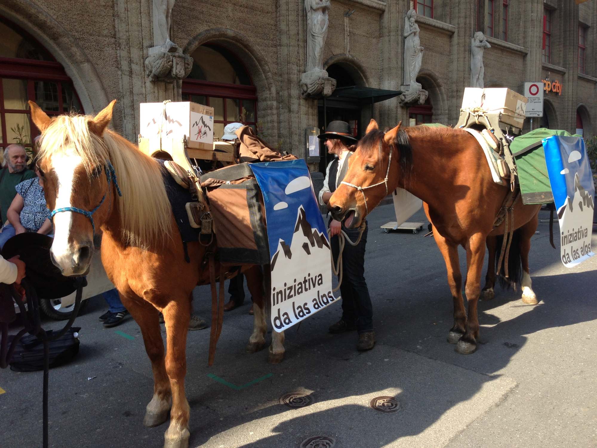 130418_Einreichung Petition (15)