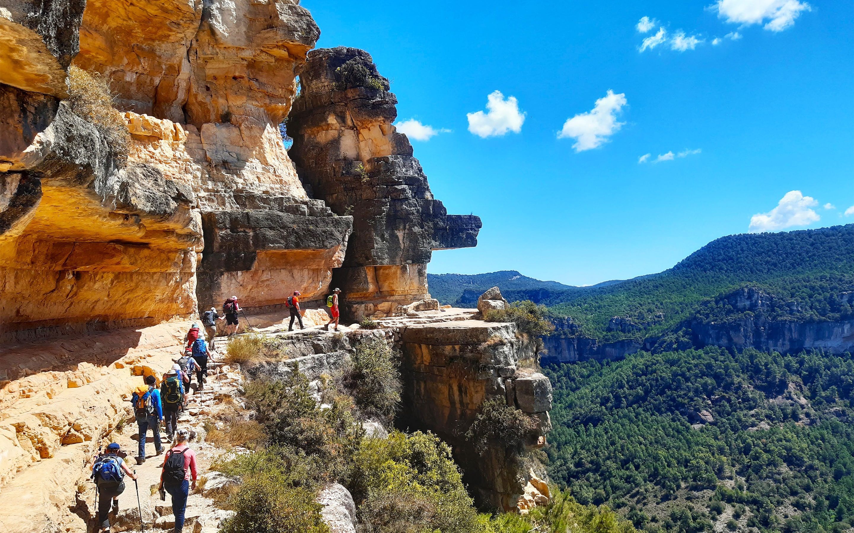 katalonien-wanderferien-gruppe-gefuehrt-siruana-panoramaweg_2