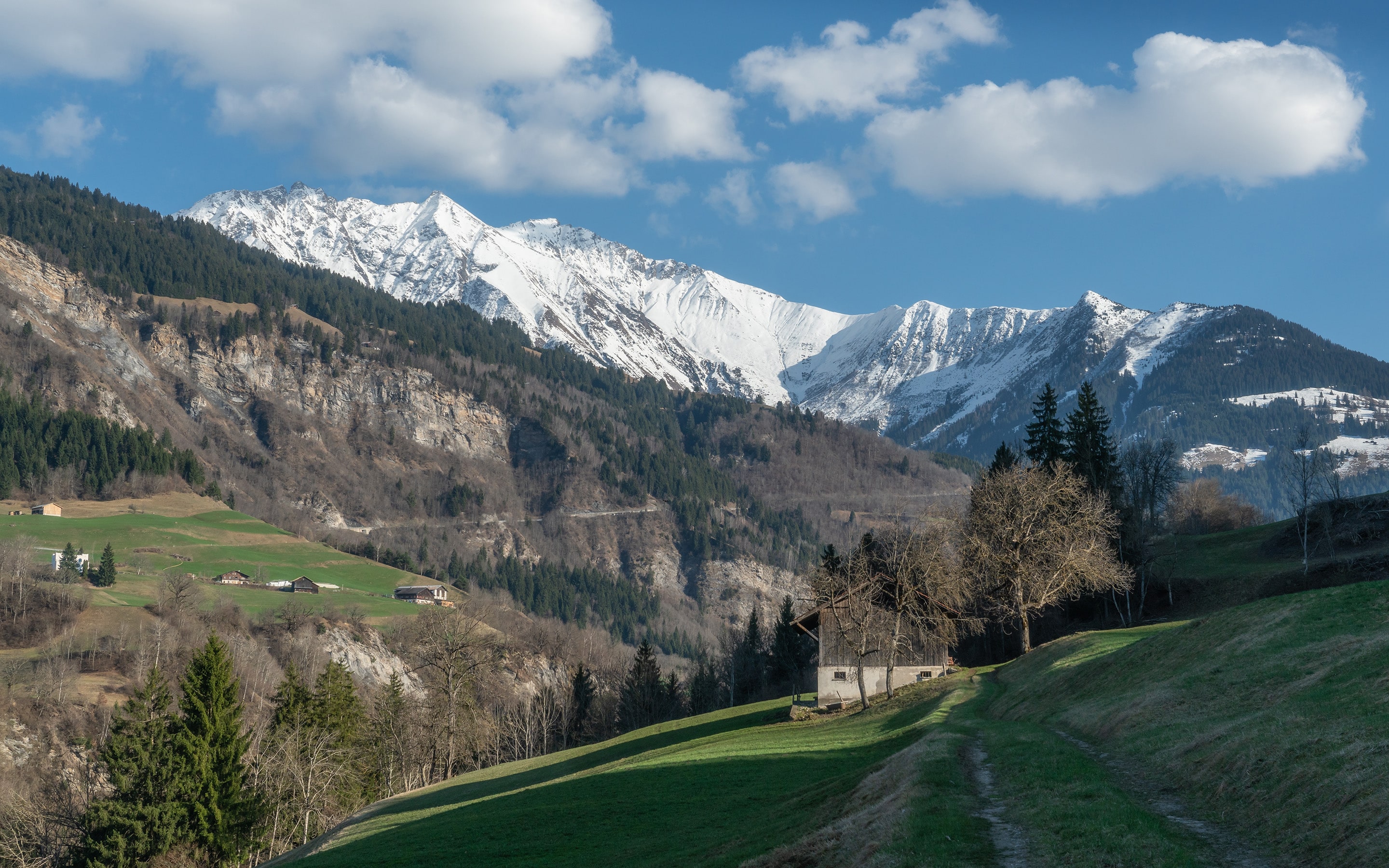 val-blenio-greinaebene-val-lumnezia-wanderferien-schweiz-gruppe-gefuehrt-gross-edit-5-val-lumnezia-berg-piz-fess