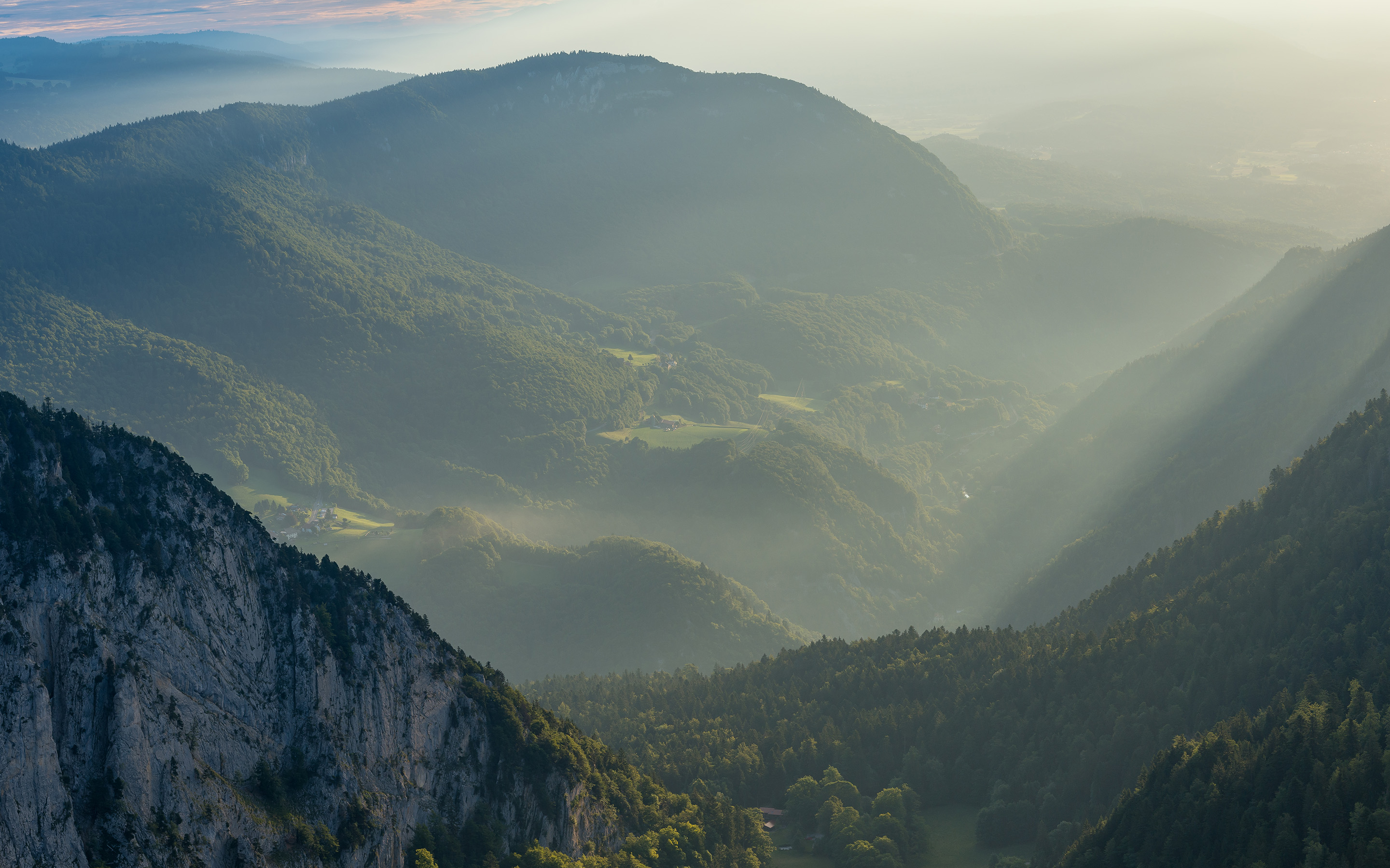 val-de-travers-wanderferien-schweiz-gruppe-gefuehrt-gross-edit-3