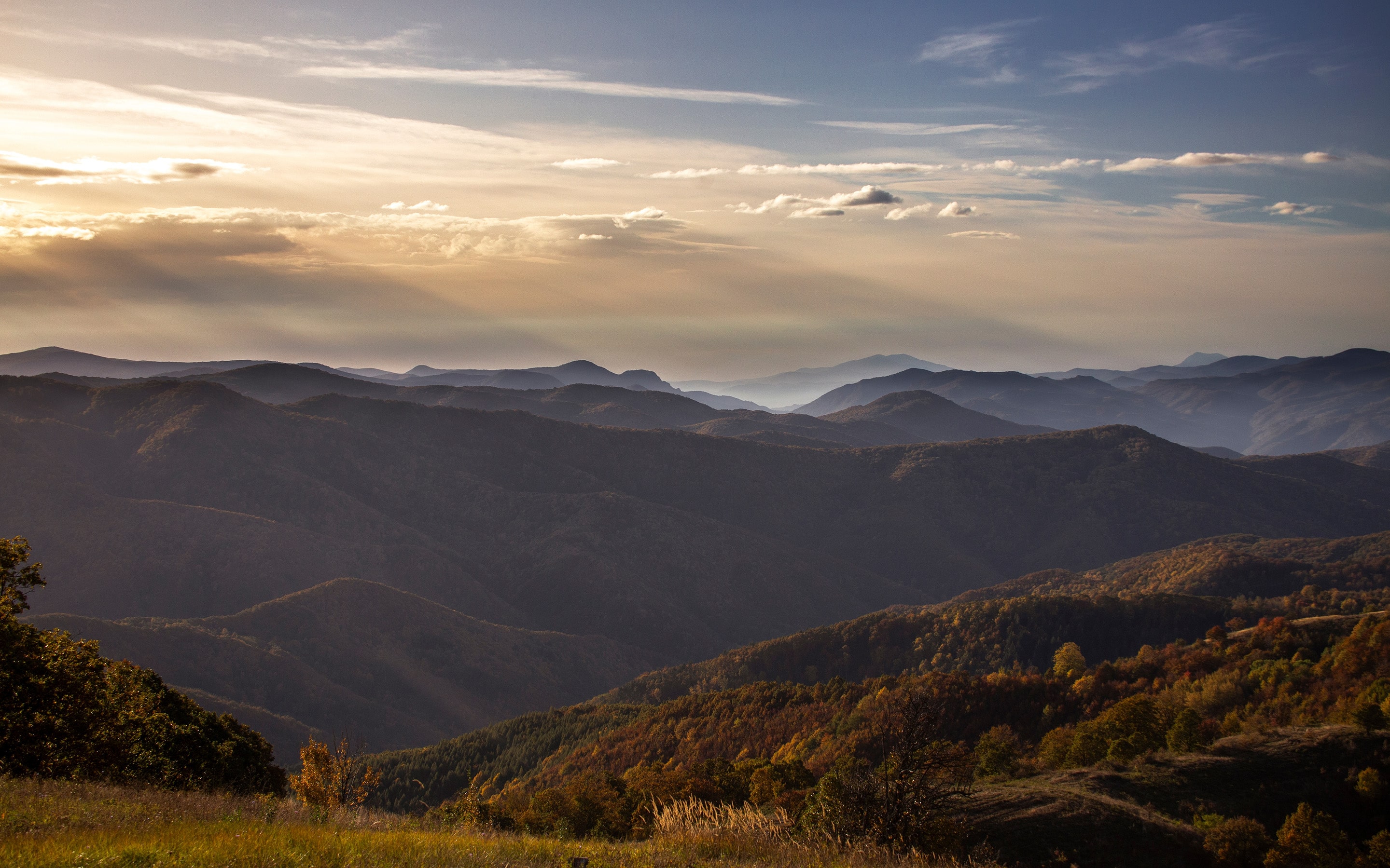 via_transsilvanica-banat-rumaenien-wanderferien-gruppe-gefuehrt-gross-1-berge-ravensca-banat