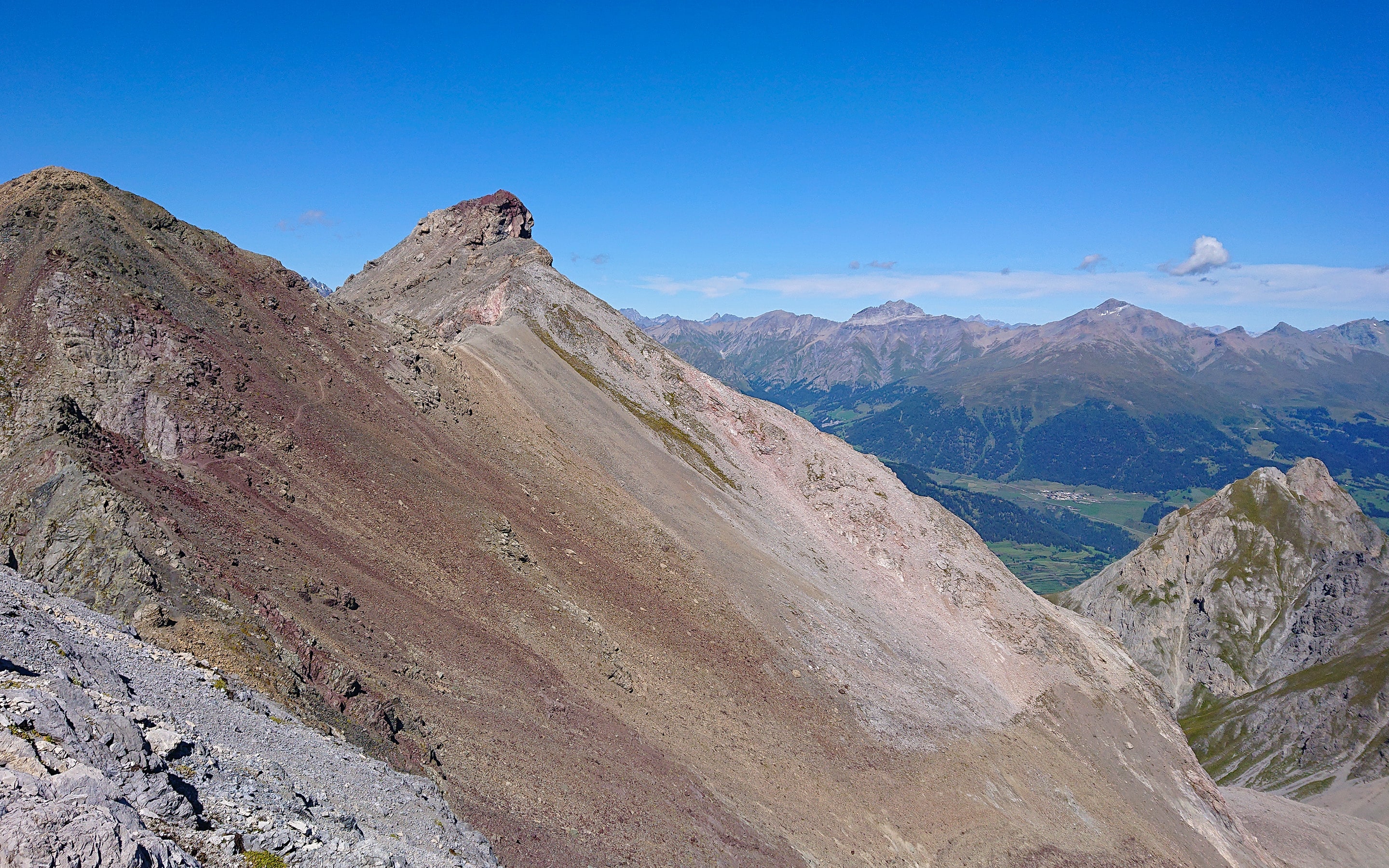 vielfalt-im-unterengadin-scuol-zernez-wanderferien-schweiz-gruppe-gefuehrt-gross-edit-3