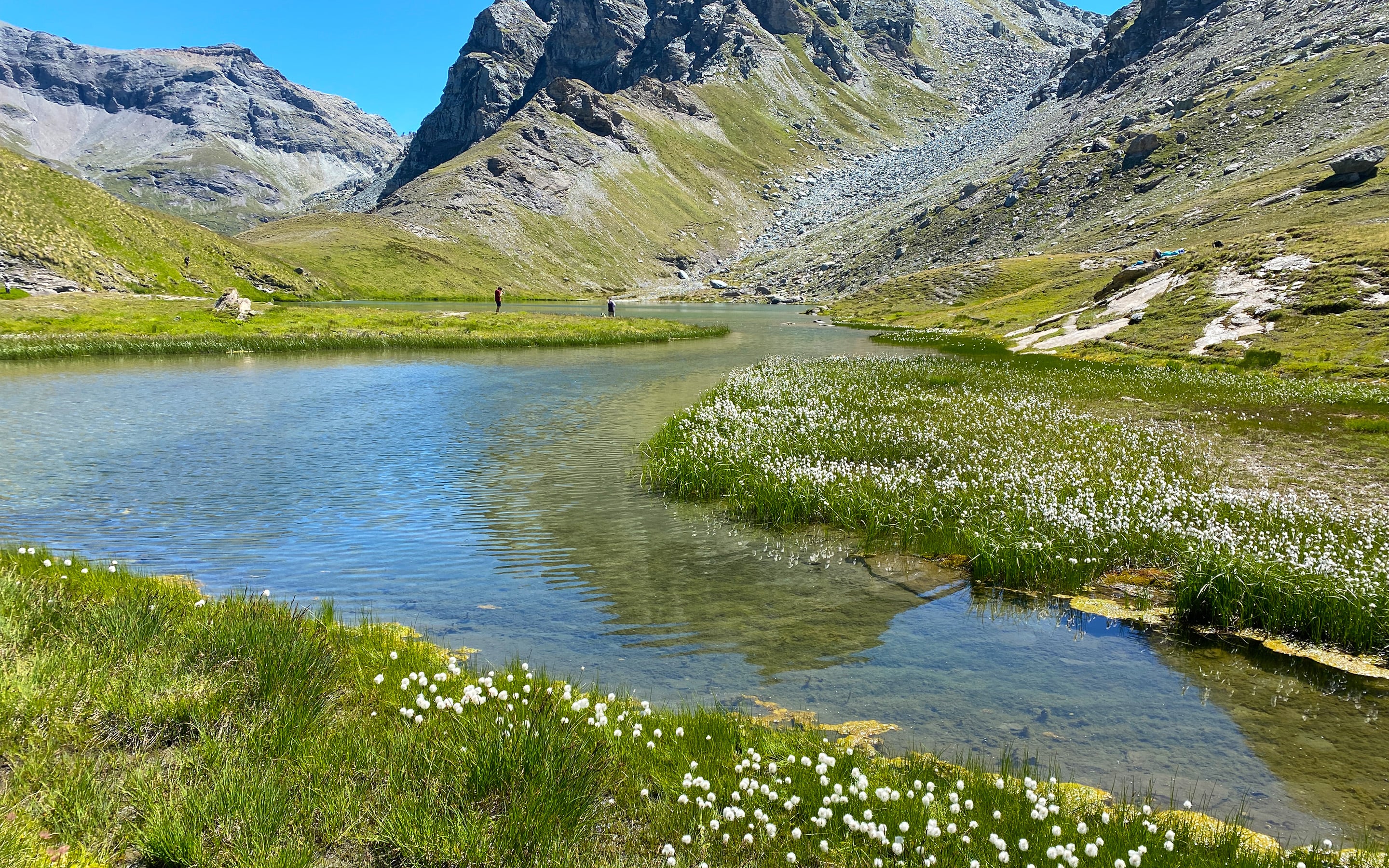 walserspuren-im-aostatal-wanderferien-schweiz-gruppe-gefuehrt-gross-edit-2