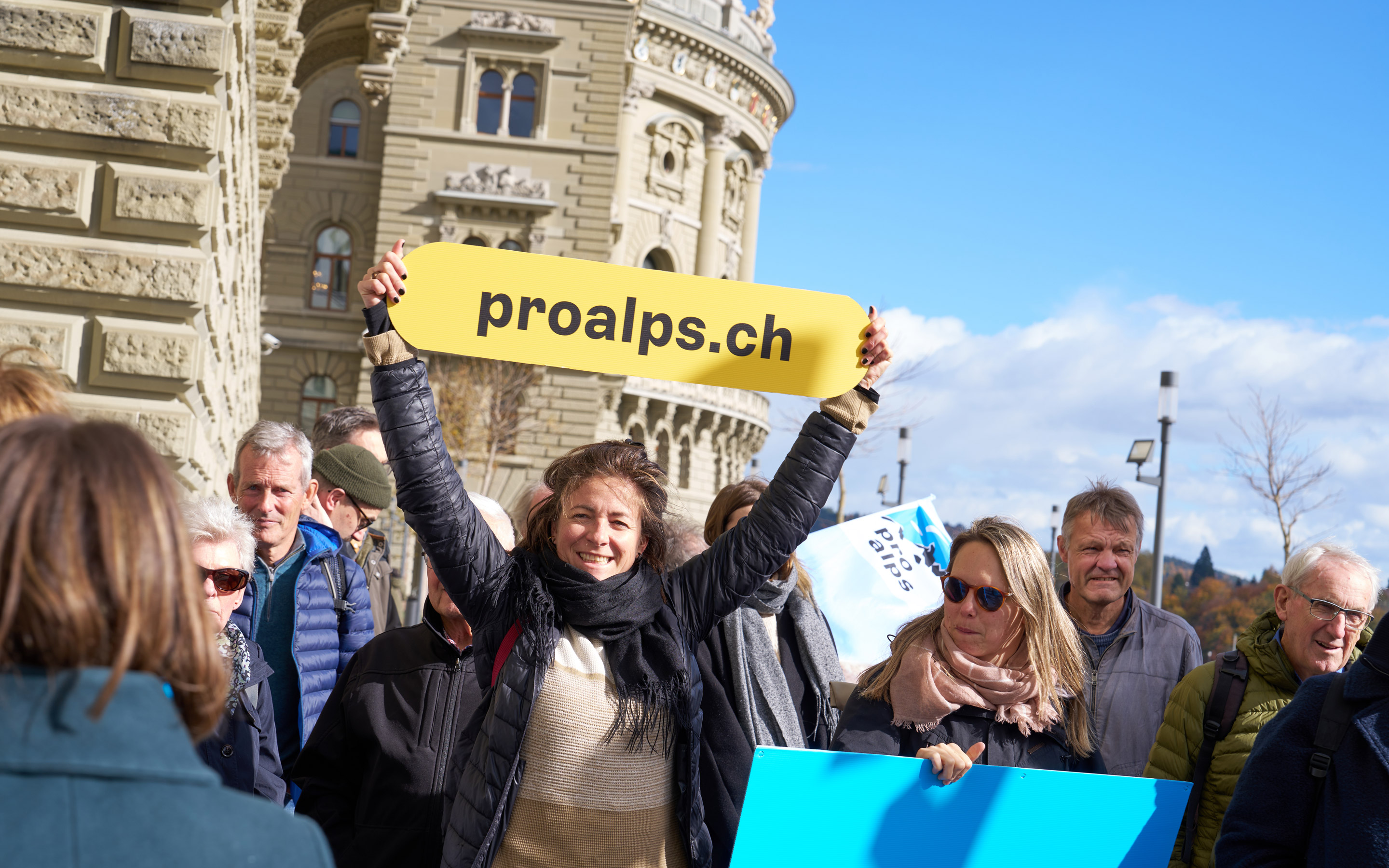 251024_Petitionseinreichung-Bern_Mitglieder_1